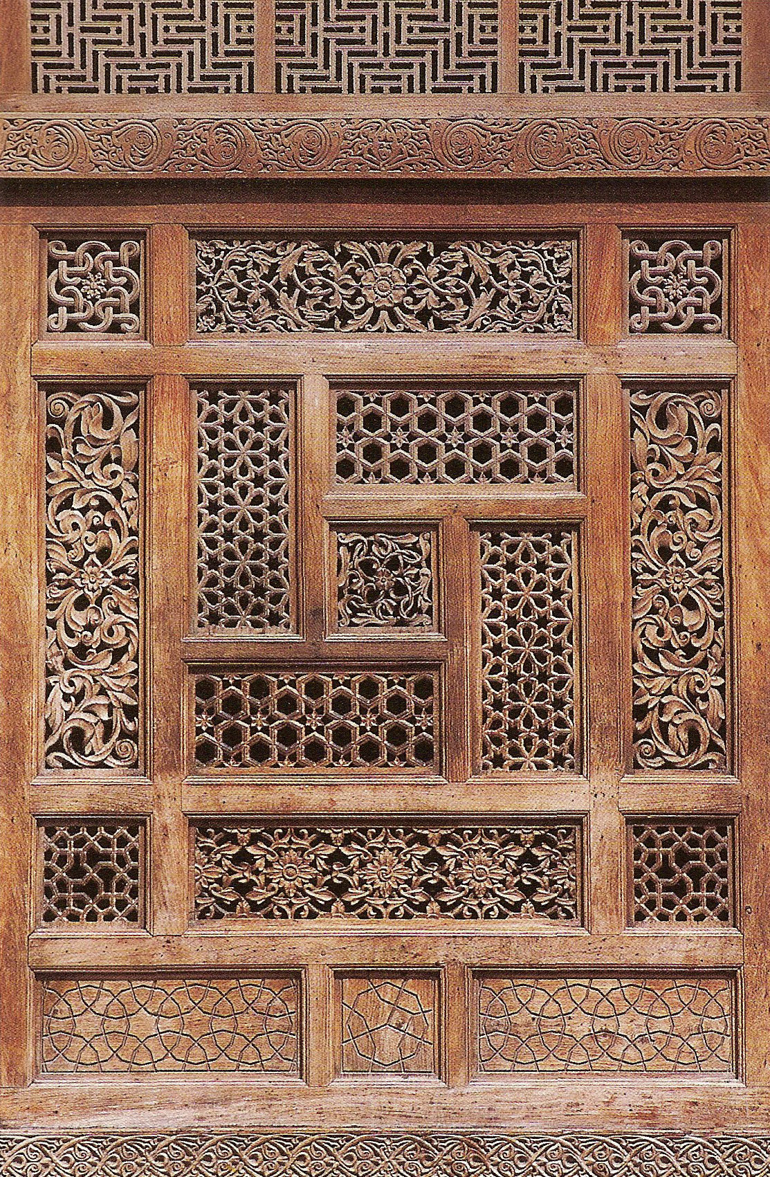 Patterns of Shah Rukn-e-Alam
